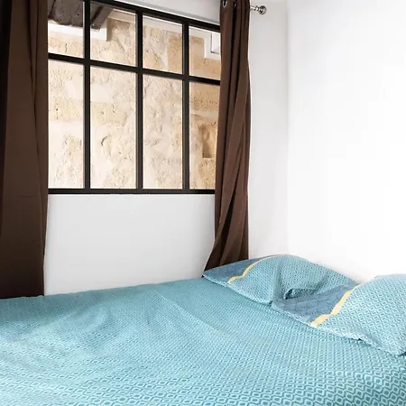 Lyonnais Center Of Apartment *